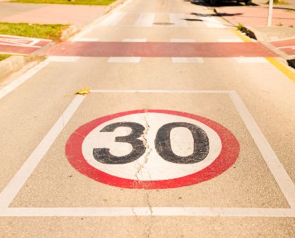 Limitazione alla circolazione stradale ed alla velocità